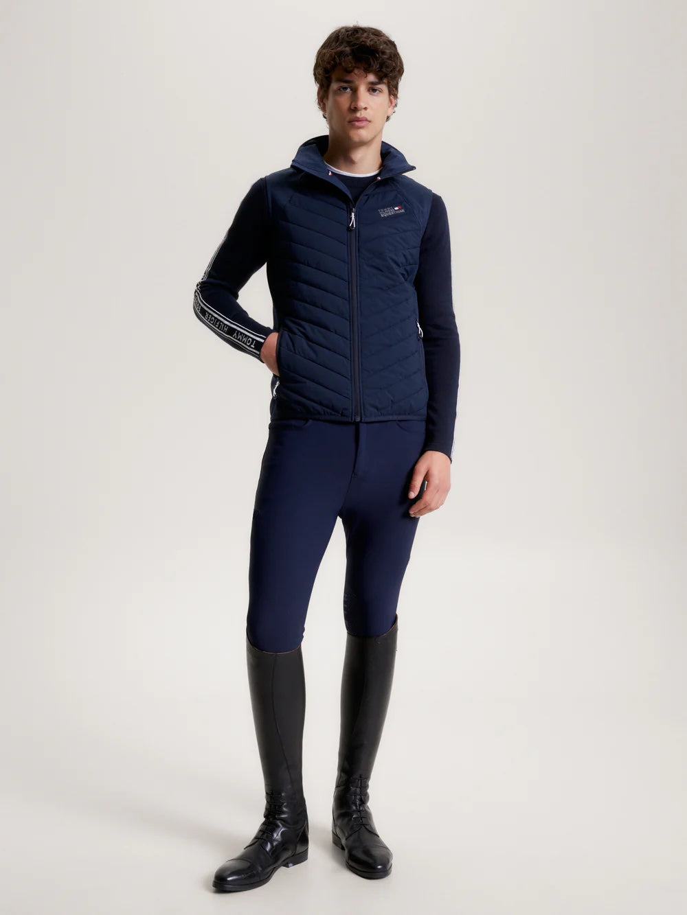 メンズハイブリッドベスト 反応性ヒートバランス素材 ネイビー Tommy Hilfiger Equestrian