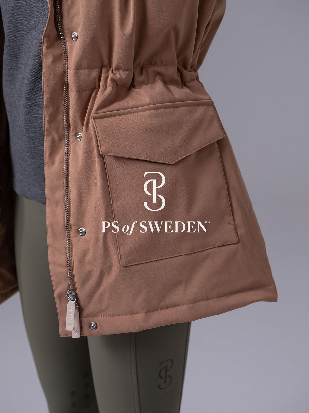 軽量ダウンジャケット レディース 取り外し可能フード付き キャメル Ps of Sweden