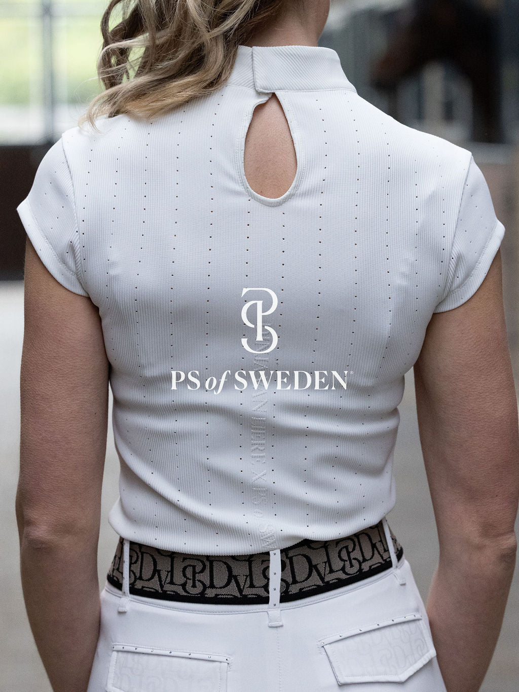 Short sleeve short shirt from the Dinja Collection in ribbed jersey in 3 colours by Ps of Sweden