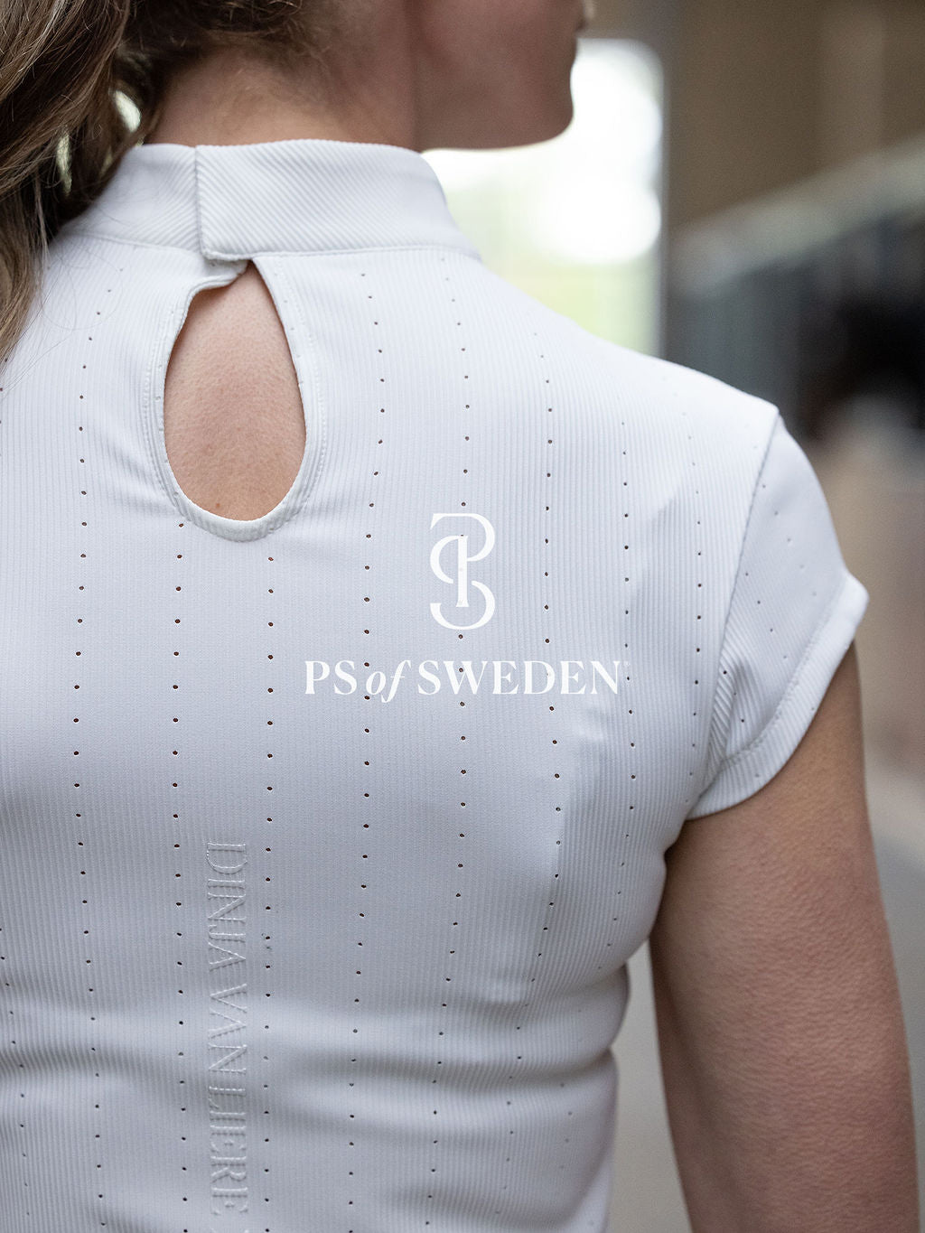 Short sleeve short shirt from the Dinja Collection in ribbed jersey in 3 colours by Ps of Sweden
