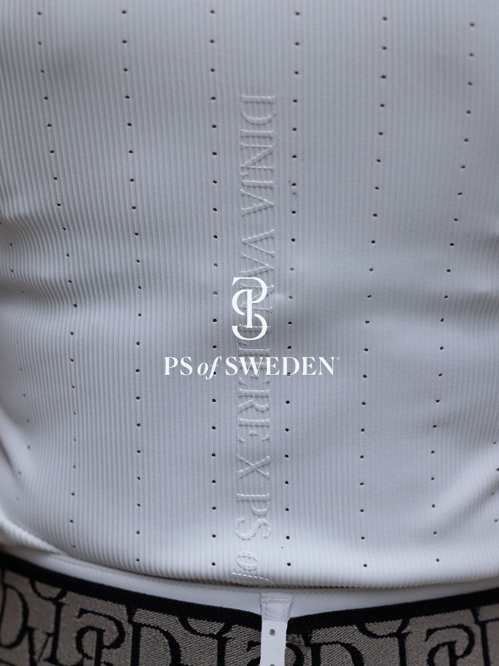 Short sleeve short shirt from the Dinja Collection in ribbed jersey in 3 colours by Ps of Sweden