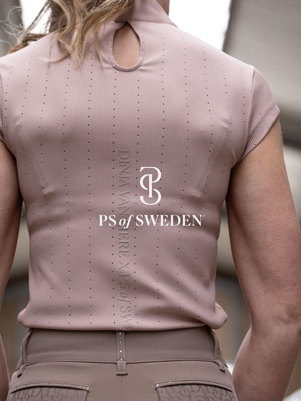 Short sleeve short shirt from the Dinja Collection in ribbed jersey in 3 colours by Ps of Sweden