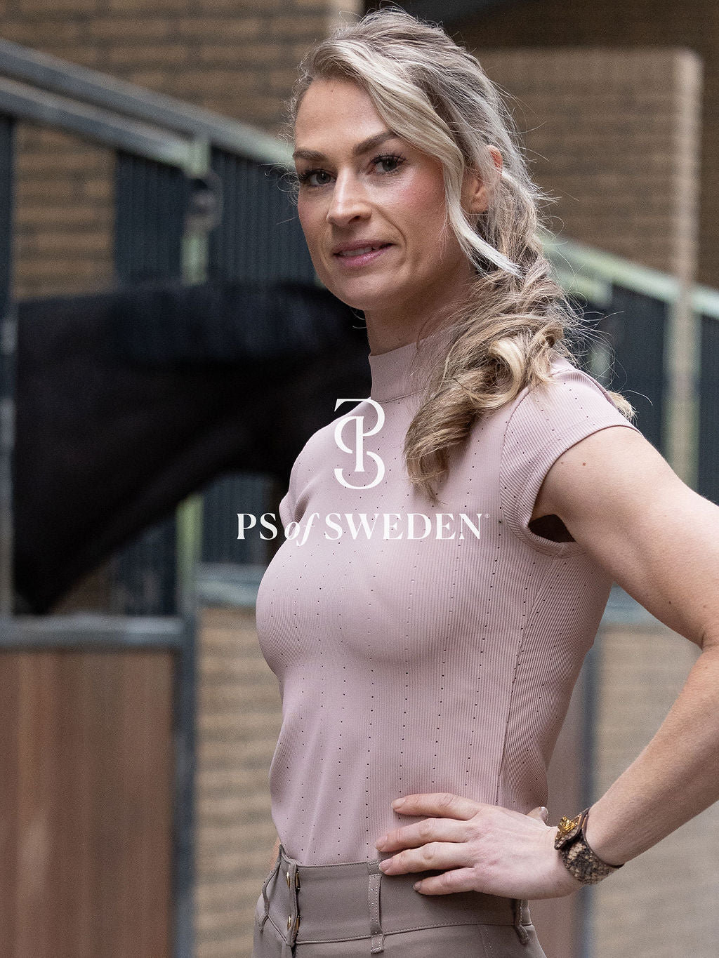 Short sleeve short shirt from the Dinja Collection in ribbed jersey in 3 colours by Ps of Sweden