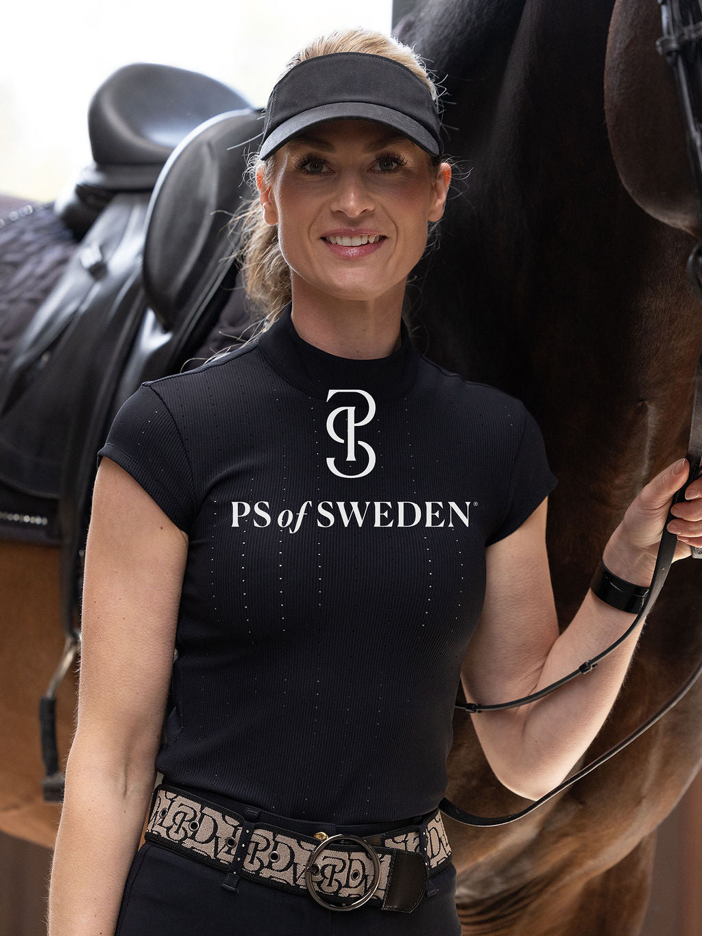 Short sleeve short shirt from the Dinja Collection in ribbed jersey in 3 colours by Ps of Sweden
