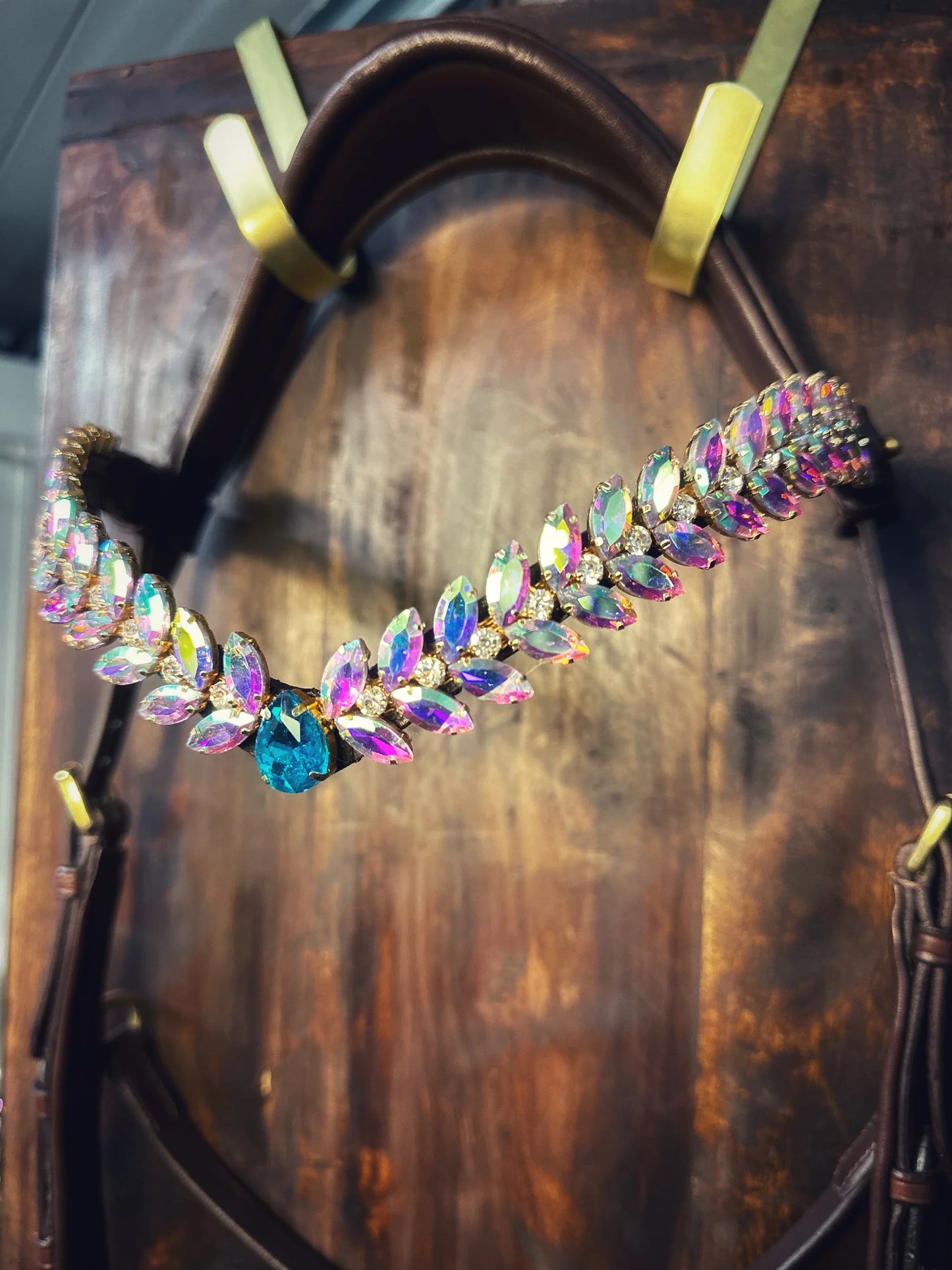 Italian Leather Frame Leather Rainbow White 4 Colors Masego Swarovski Frame Leather