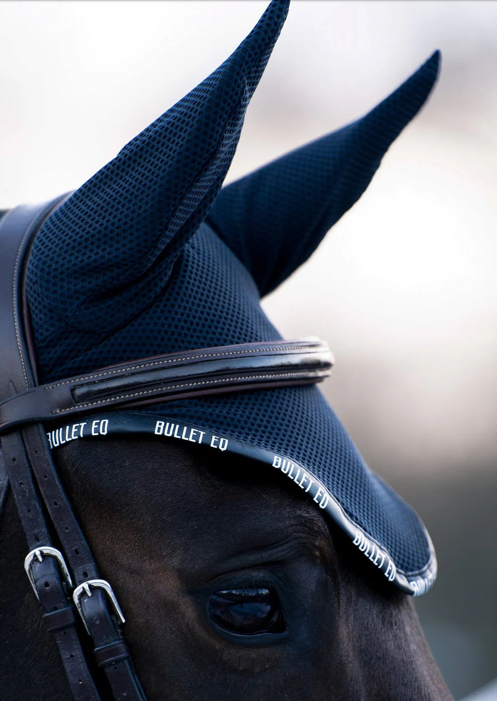 速乾サドルパッド&イヤーネット 2点セット ネイビー 馬場/障害 Bullet Equestrian design フル