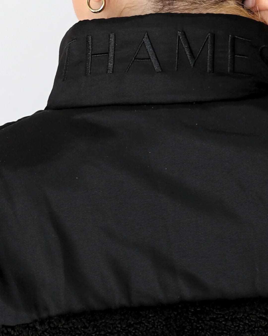 テディボアジャケット ジップポケット付き レディース ブラックThames