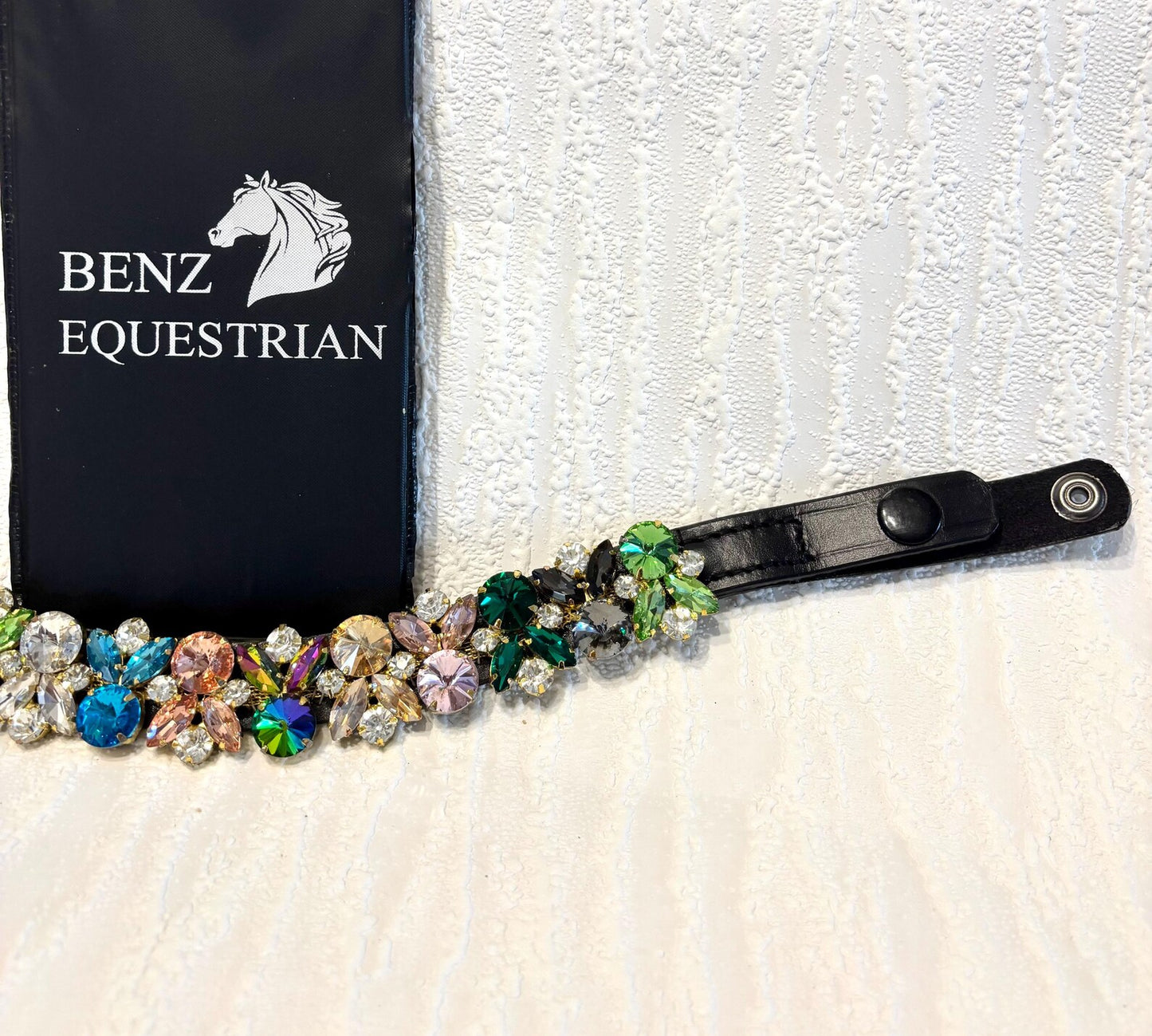 スワロフスキーUシェイプ額革 マルチカラー ブラック Benz Equestrian
