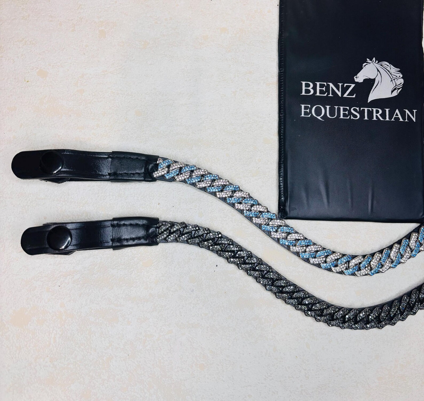 スワロフスキーUシェイプ額革 ブラック/アクアブルー Benz Equestrian