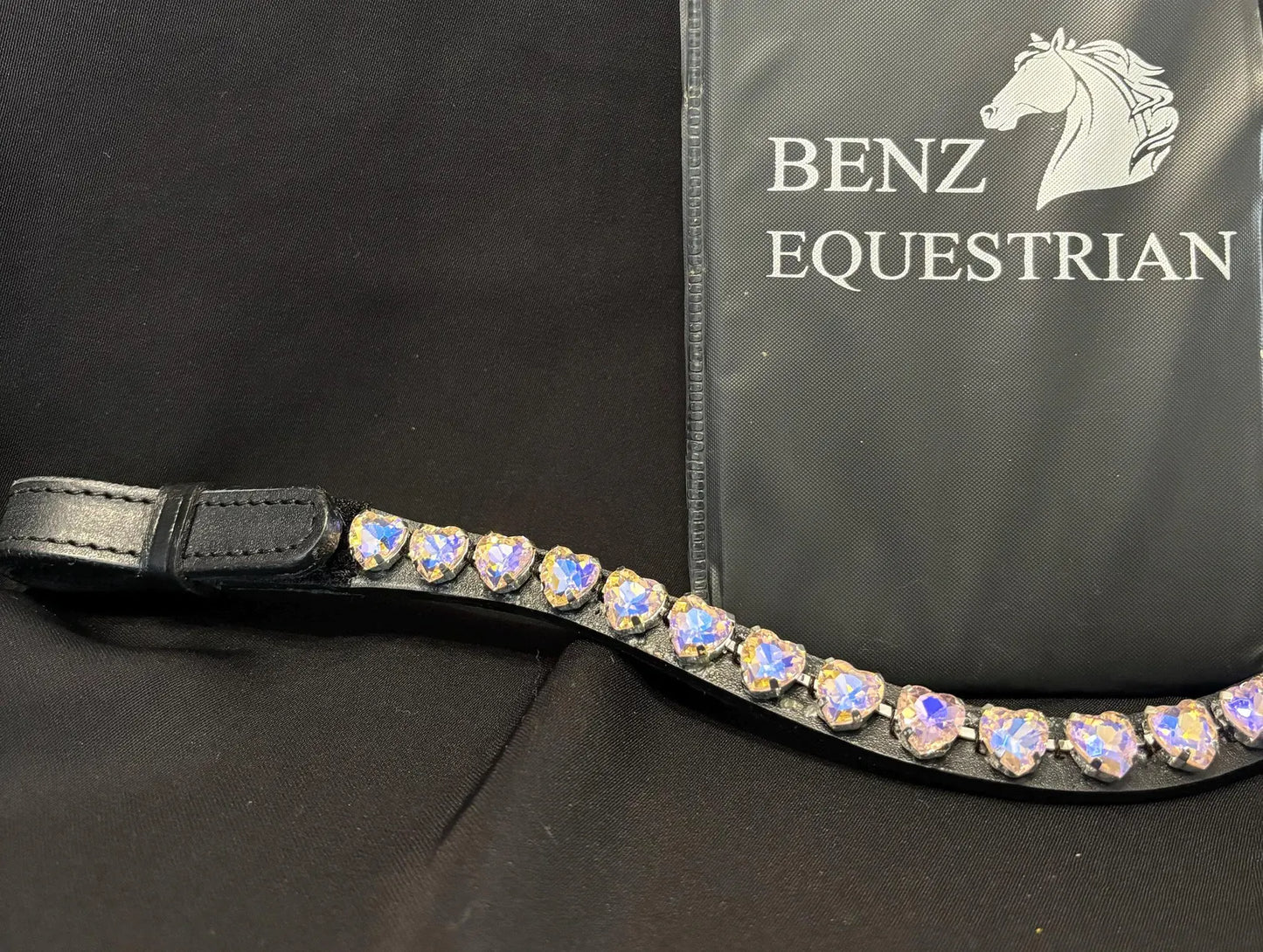 【ラスト1点】スワロフスキーUシェイプ額革 ユニコーンピンク ハート ブラック Benz Equestrian