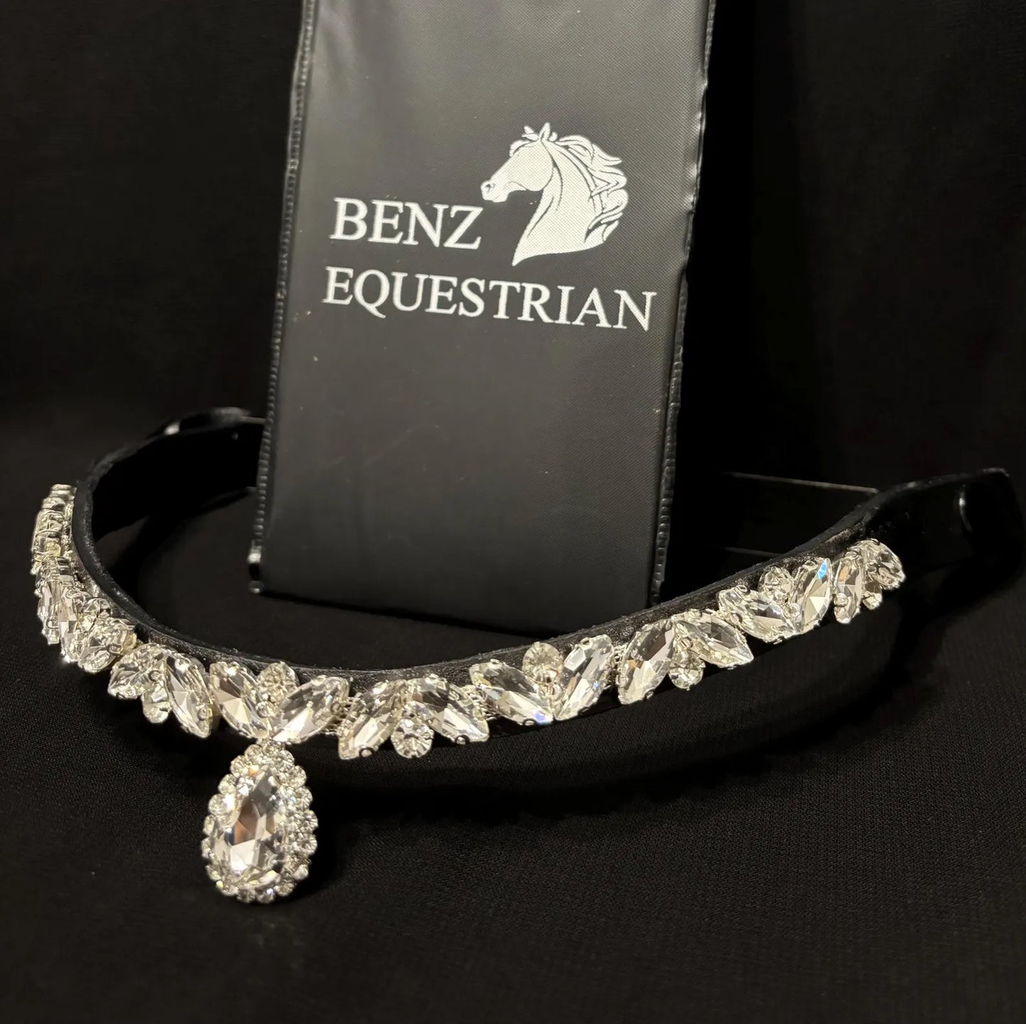 スワロフスキーメガブリング額革 クリアドロップ ブラック Benz Equestrian