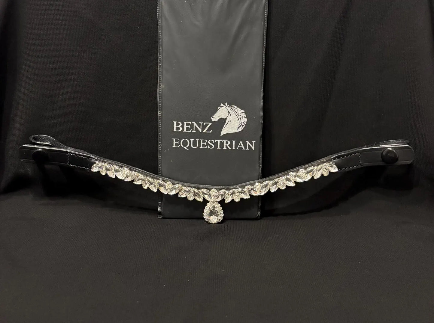 スワロフスキーメガブリング額革 クリアドロップ ブラック Benz Equestrian