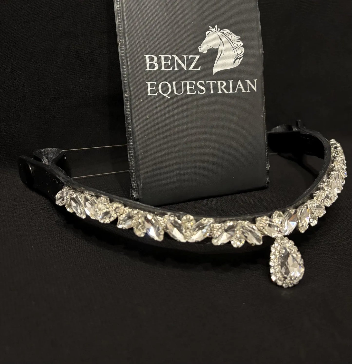 スワロフスキーメガブリング額革 クリアドロップ ブラック Benz Equestrian