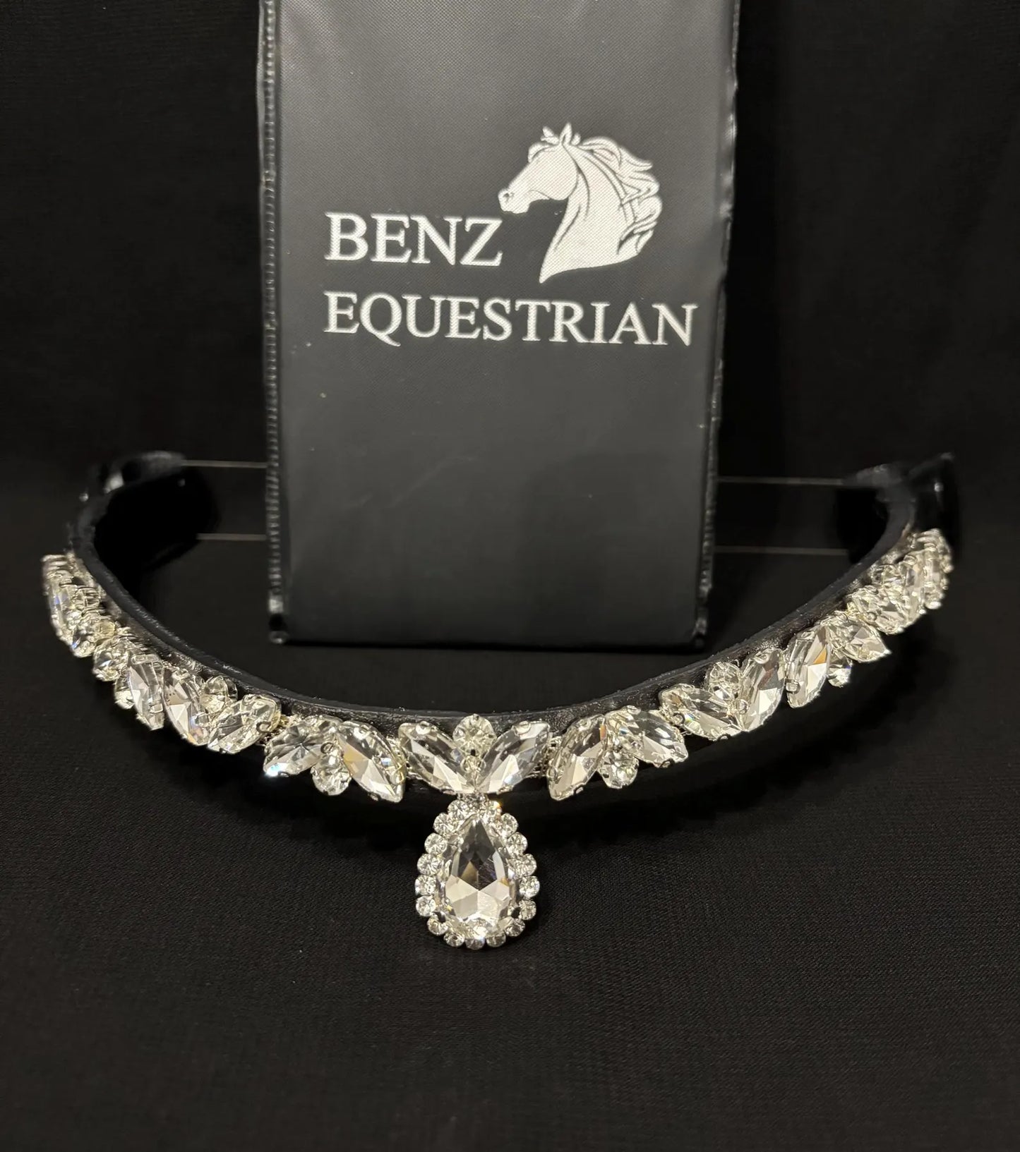 スワロフスキーメガブリング額革 クリアドロップ ブラック Benz Equestrian