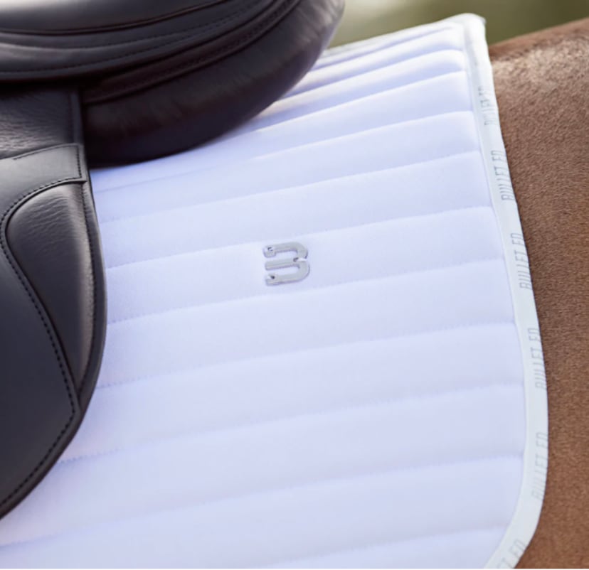 速乾サドルパッド&イヤーネット 2点セット 馬場用ゼッケン Bullet Equestrian design フル