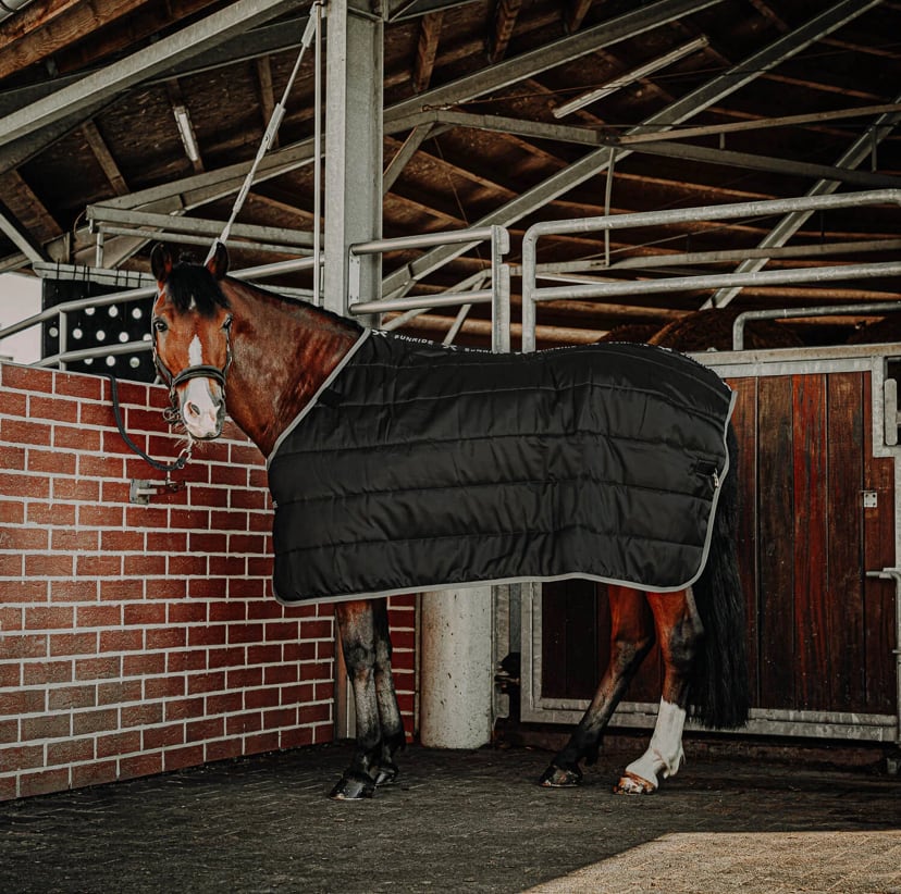 Inner rug 150g Inner horse blanket Black Sunride