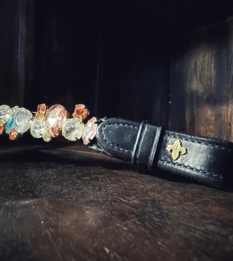 メガドロップクリスタル額革 スワロフスキー Masego