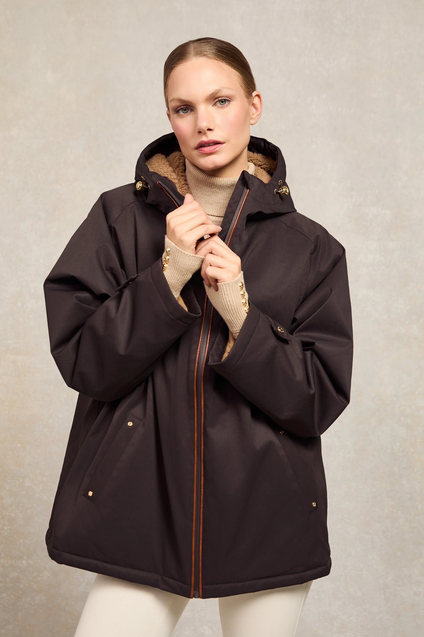 Fully waterproof oversized jacket with fleece lining in black/dark navy/chocolate Holland Cooper