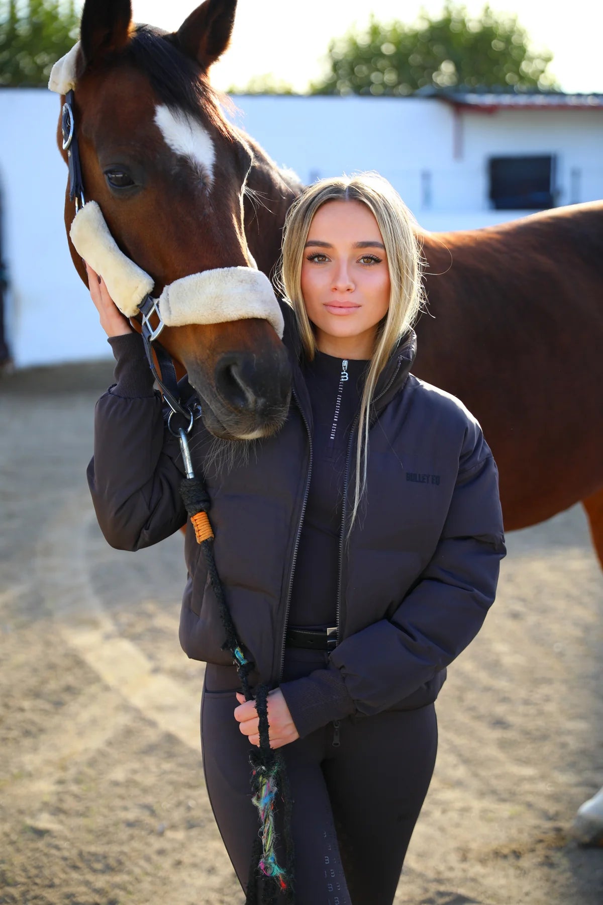 ボンバーダウンジャケット エスプレッソ クロップド丈 レディース  Bullet Equestrian design