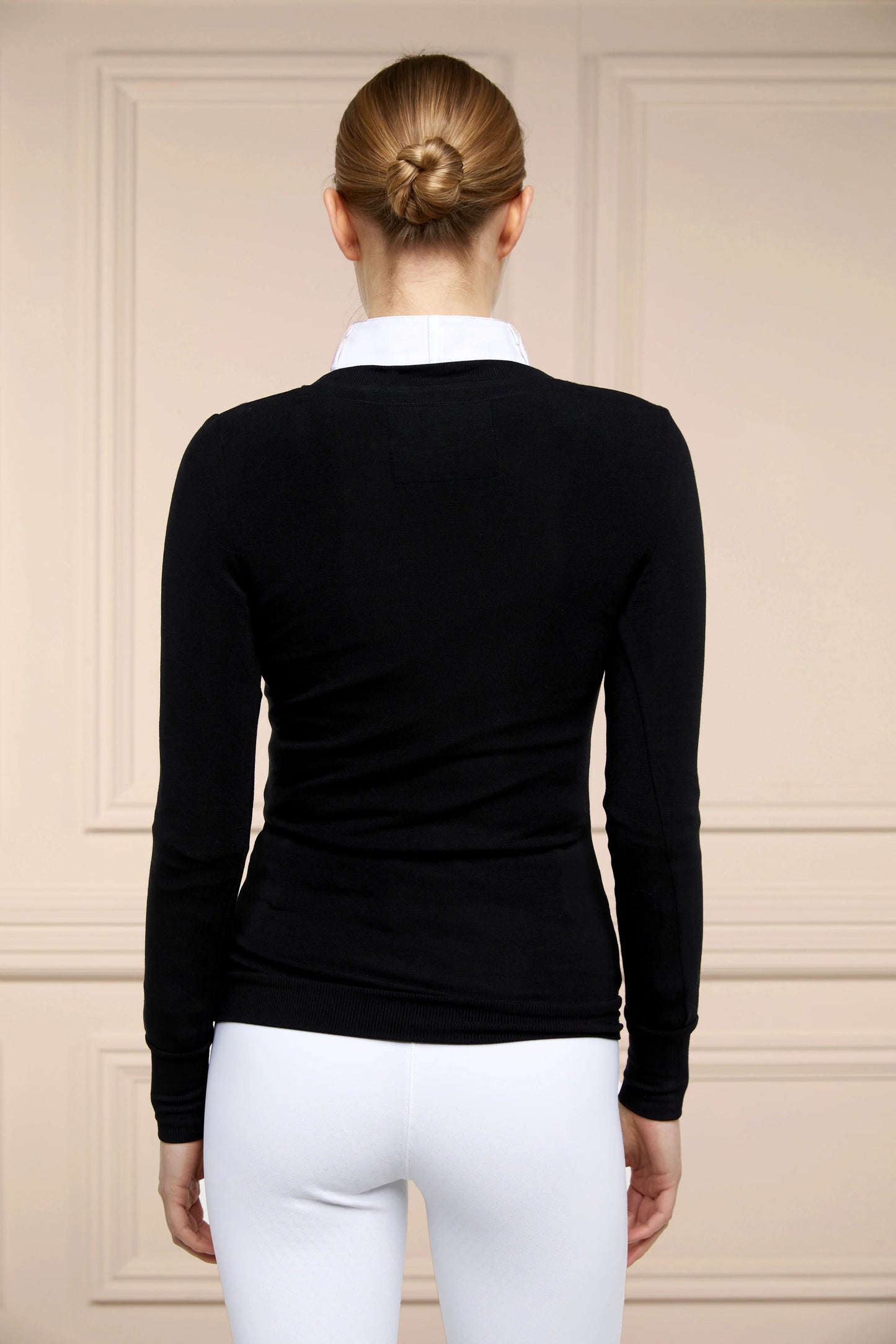 Soft-touch V-neck knit, lightweight, 4 colors, Holland Cooper