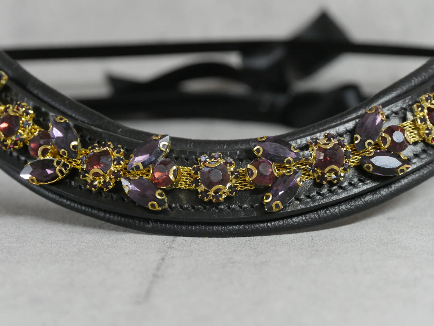 [Last one] Swarovski crystal frame leather clear &amp; chain black Benz Equestrian