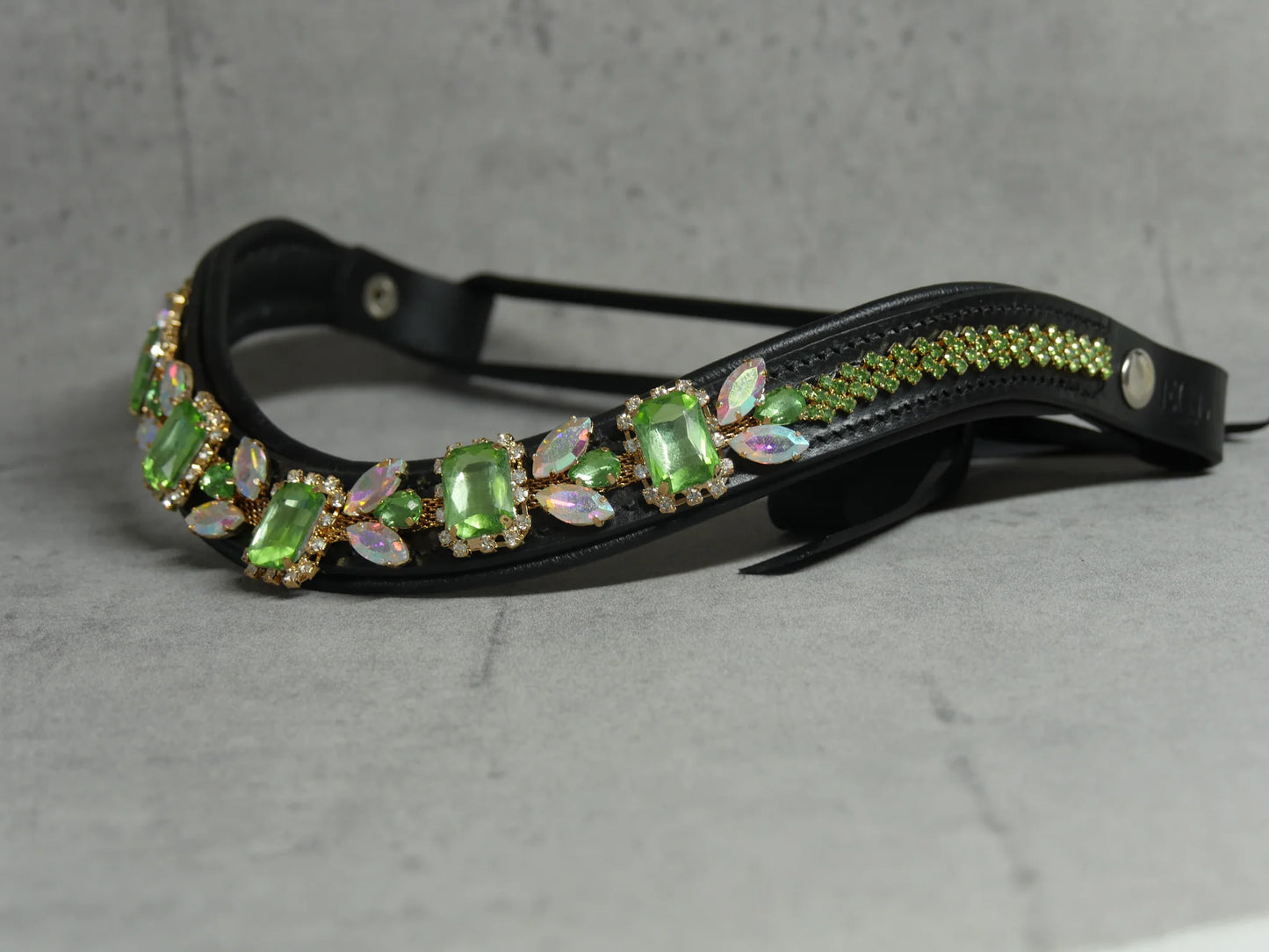 [Last one] Swarovski crystal frame leather clear &amp; chain black Benz Equestrian