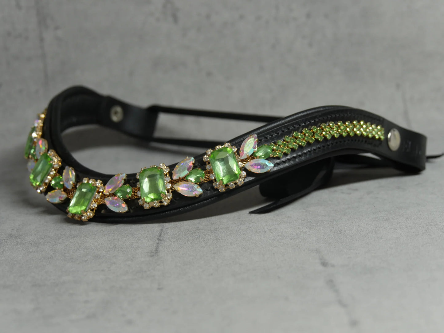 [Last one] Swarovski crystal frame leather clear &amp; chain black Benz Equestrian