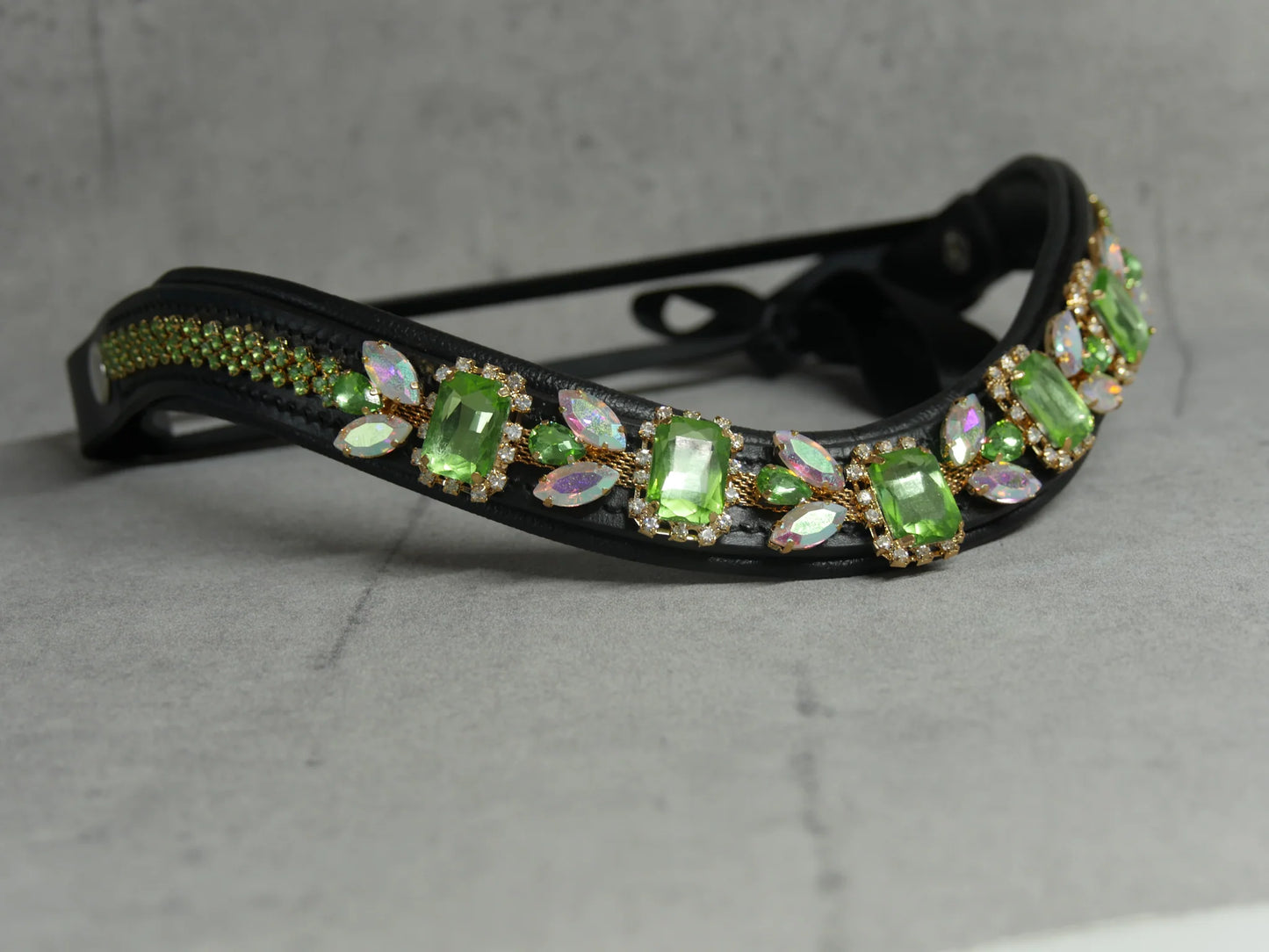 [Last one] Swarovski crystal frame leather clear &amp; chain black Benz Equestrian