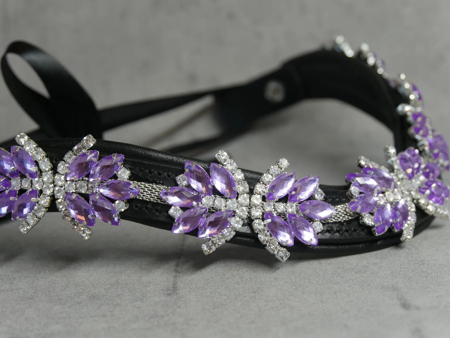[Last one] Swarovski crystal frame leather clear &amp; chain black Benz Equestrian