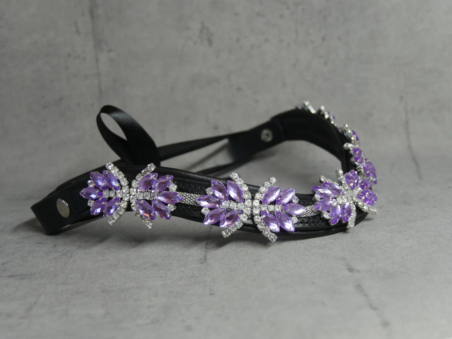 [Last one] Swarovski crystal frame leather clear &amp; chain black Benz Equestrian